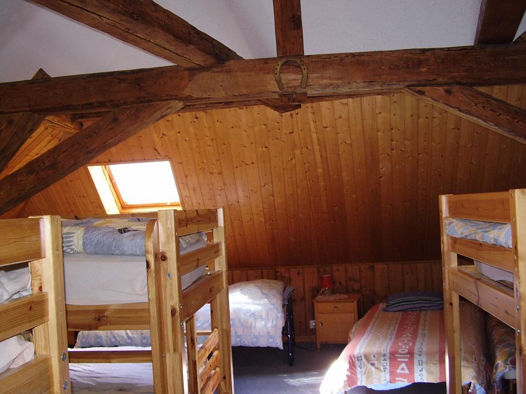 Les Alpes Hotel Finhaut Room photo