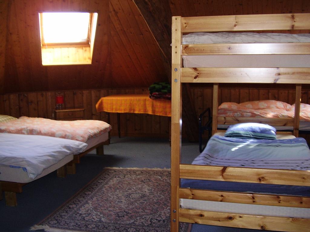 Les Alpes Hotel Finhaut Room photo